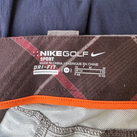 Nike Men's Charcoal Flat Front Shorts - Picture 2 of 7